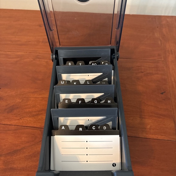 MaxGear Business Card Holder Desktop Organizer A–Z - Picture 2 of 8